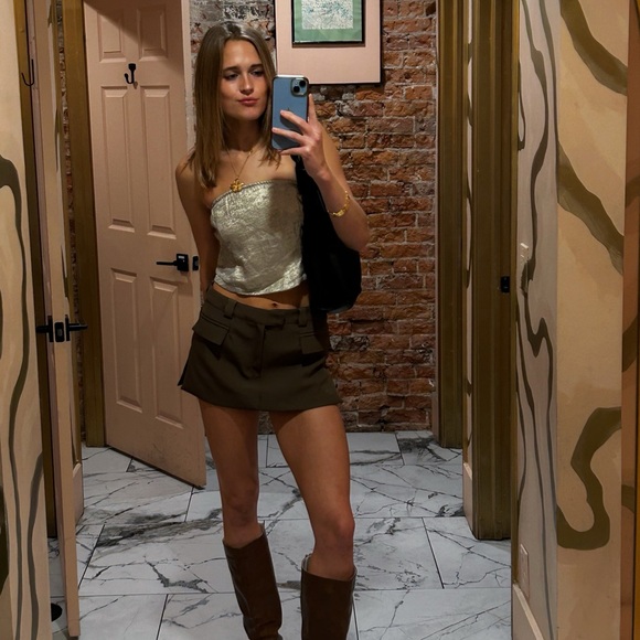 Meet your Posher, Taylor - Picture 8 of 12